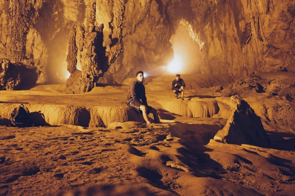 Động Ngườm Ngao vẻ đẹp huyền ảo, diệu kỳ 