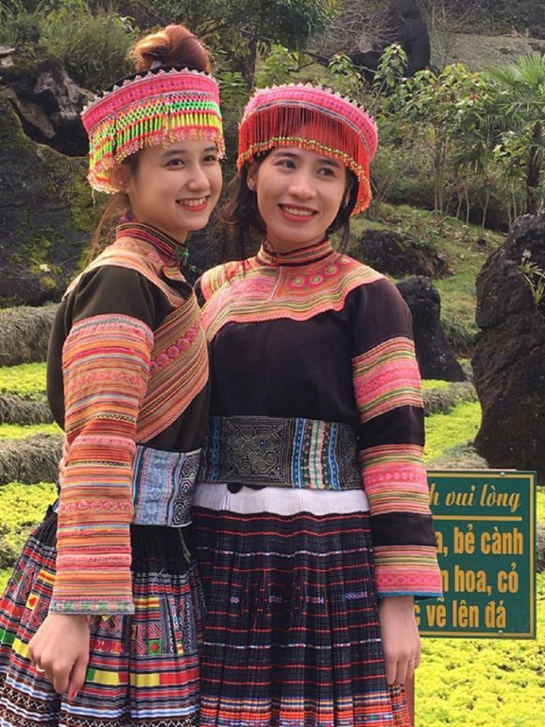 Trang phục truyền thống – Nét văn hóa người Mông